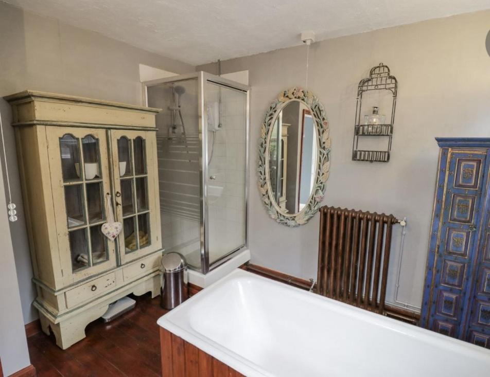 Lovely Comfortable 3 Bed Home, Worcester Eksteriør billede