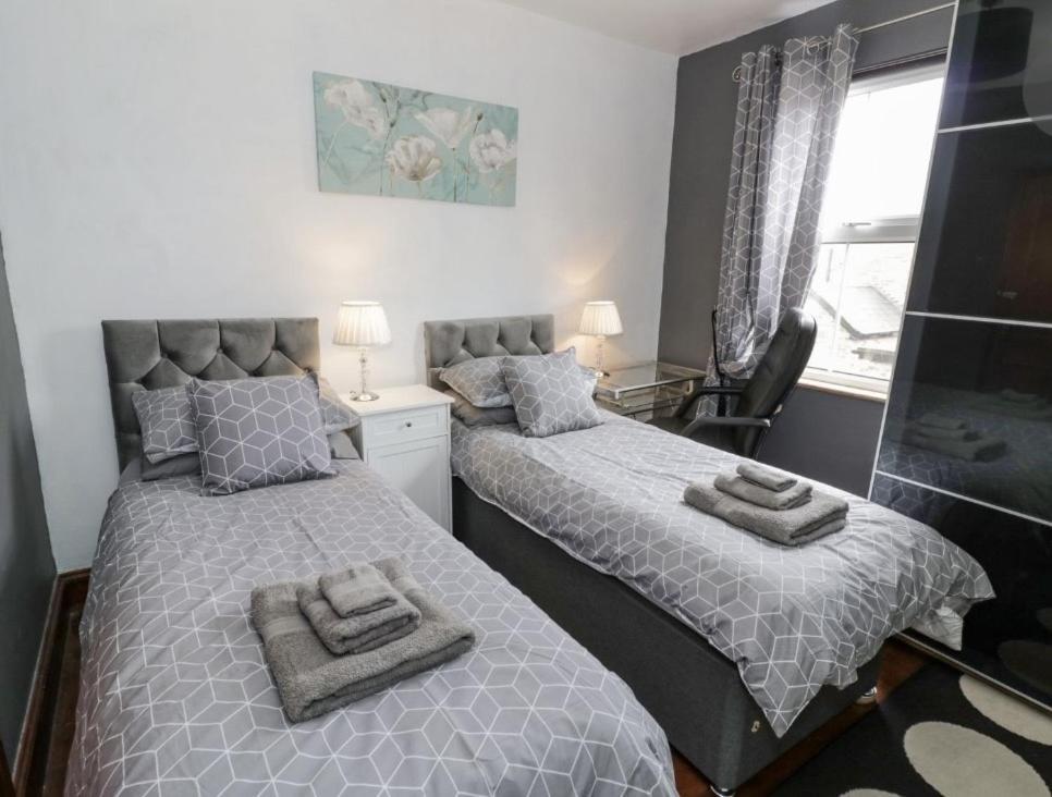 Lovely Comfortable 3 Bed Home, Worcester Eksteriør billede
