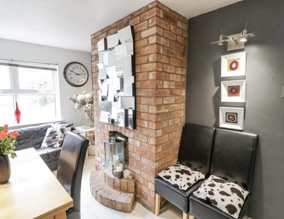 Lovely Comfortable 3 Bed Home, Worcester Eksteriør billede